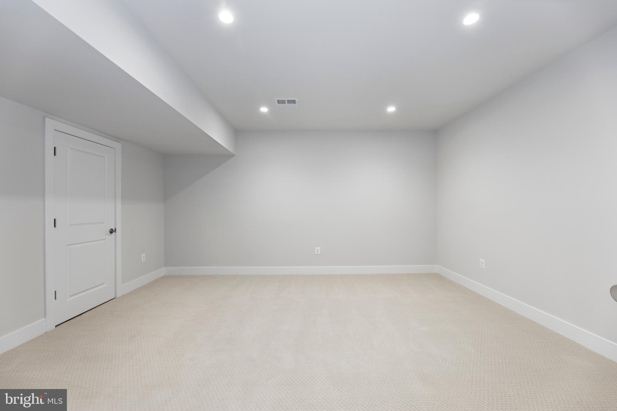 3812 N NELSON STREET