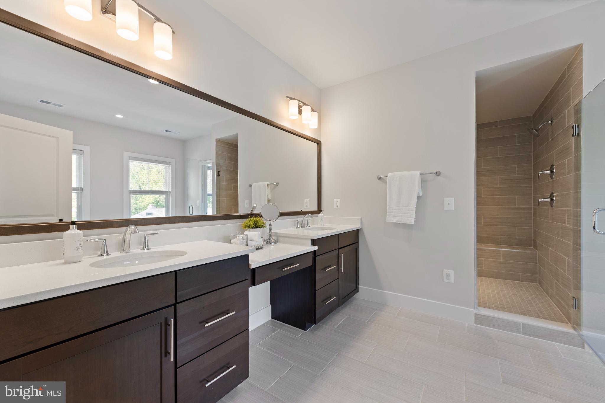 3812 N NELSON STREET