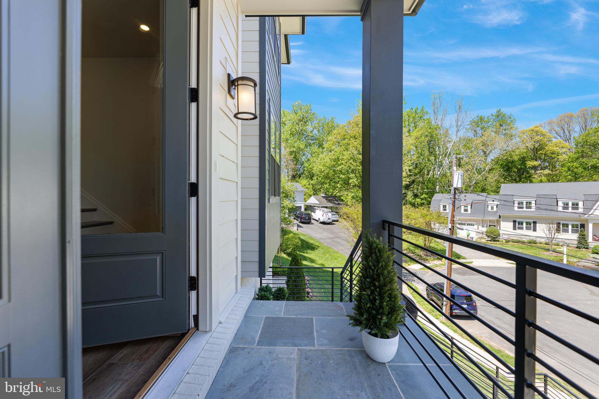 3812 N NELSON STREET