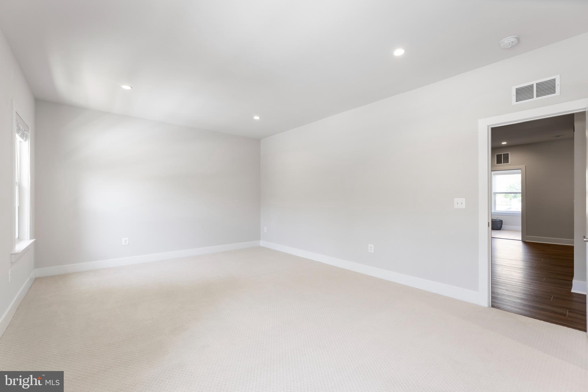 3812 N NELSON STREET