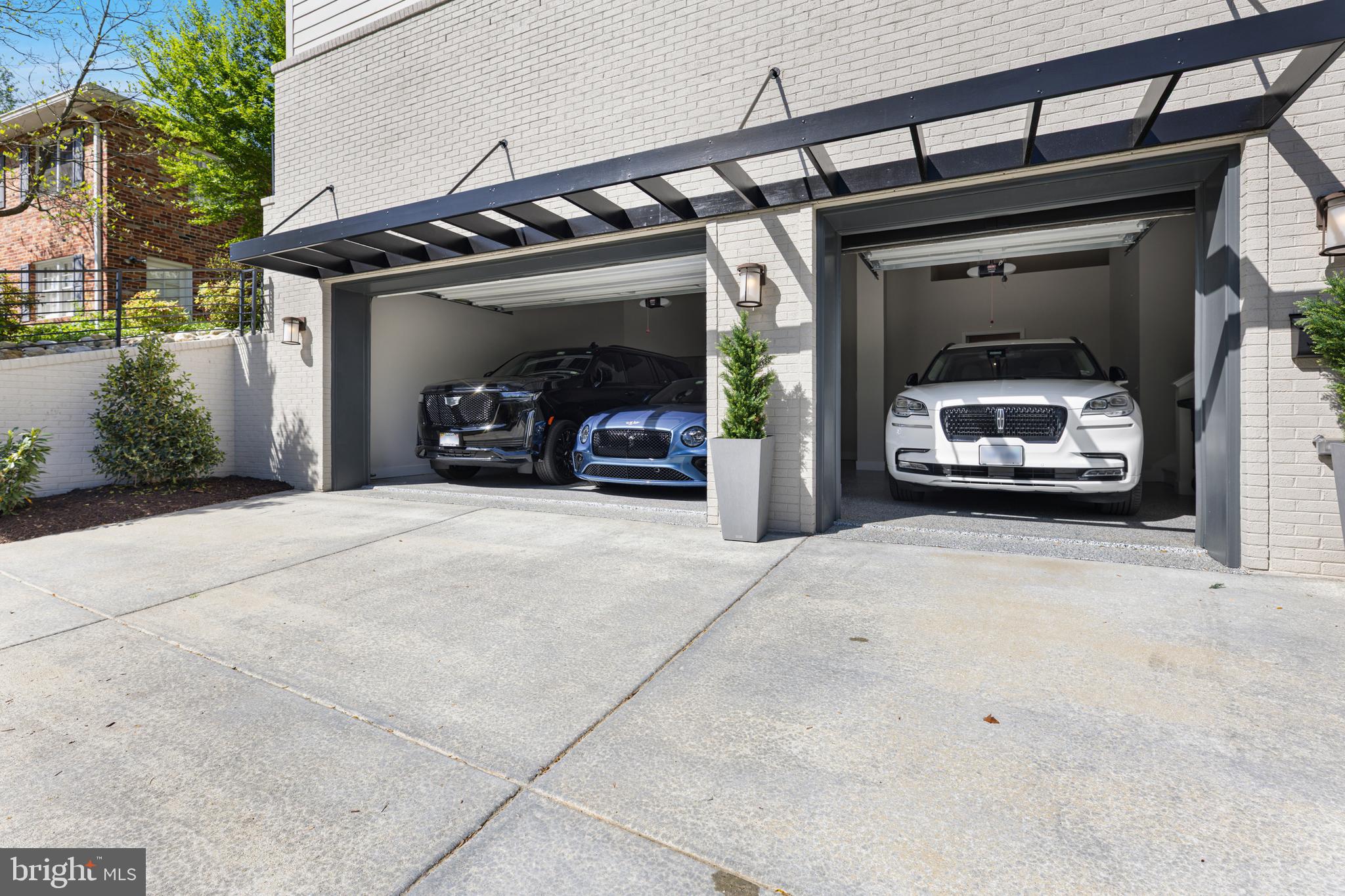 3812 N NELSON STREET