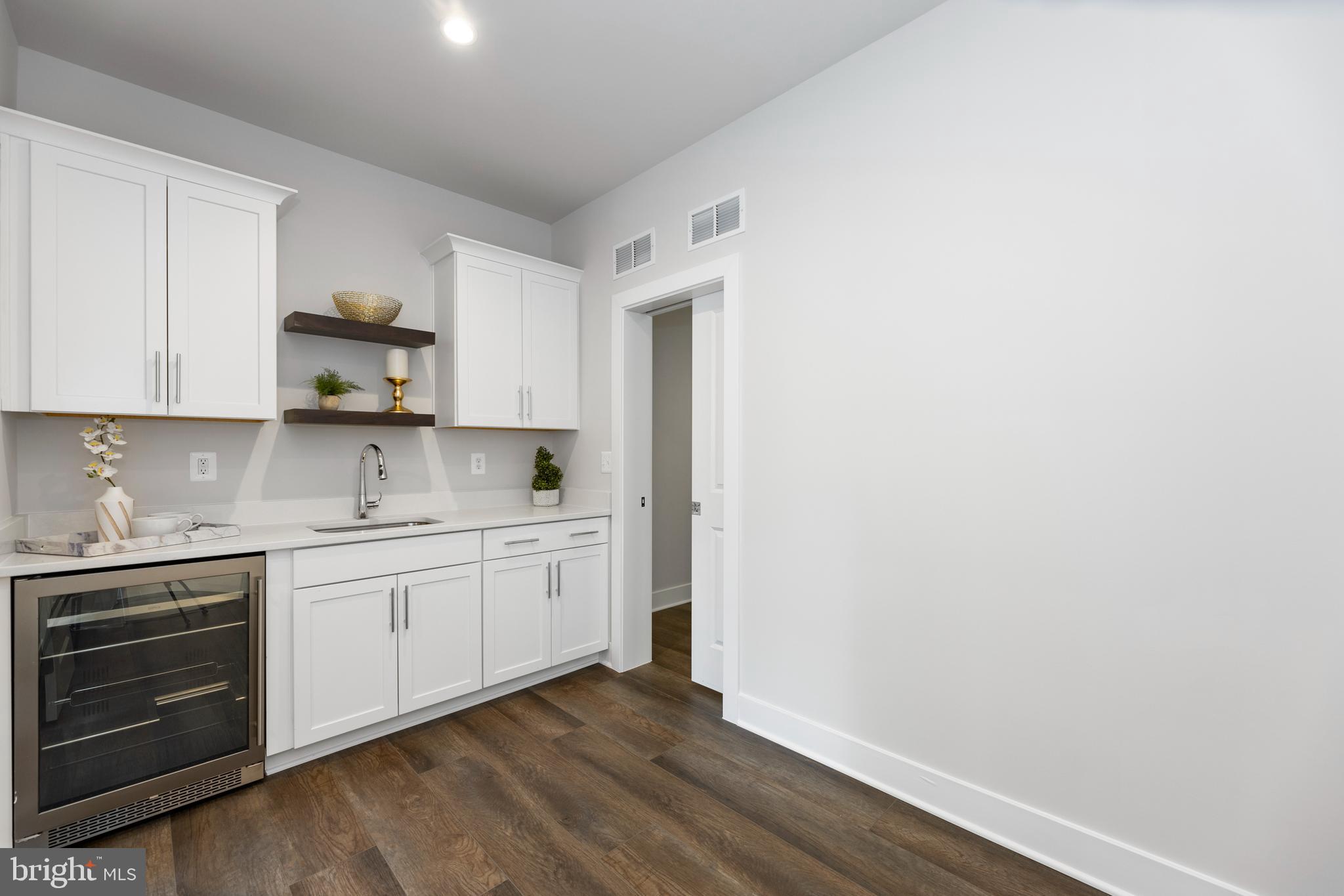 3812 N NELSON STREET