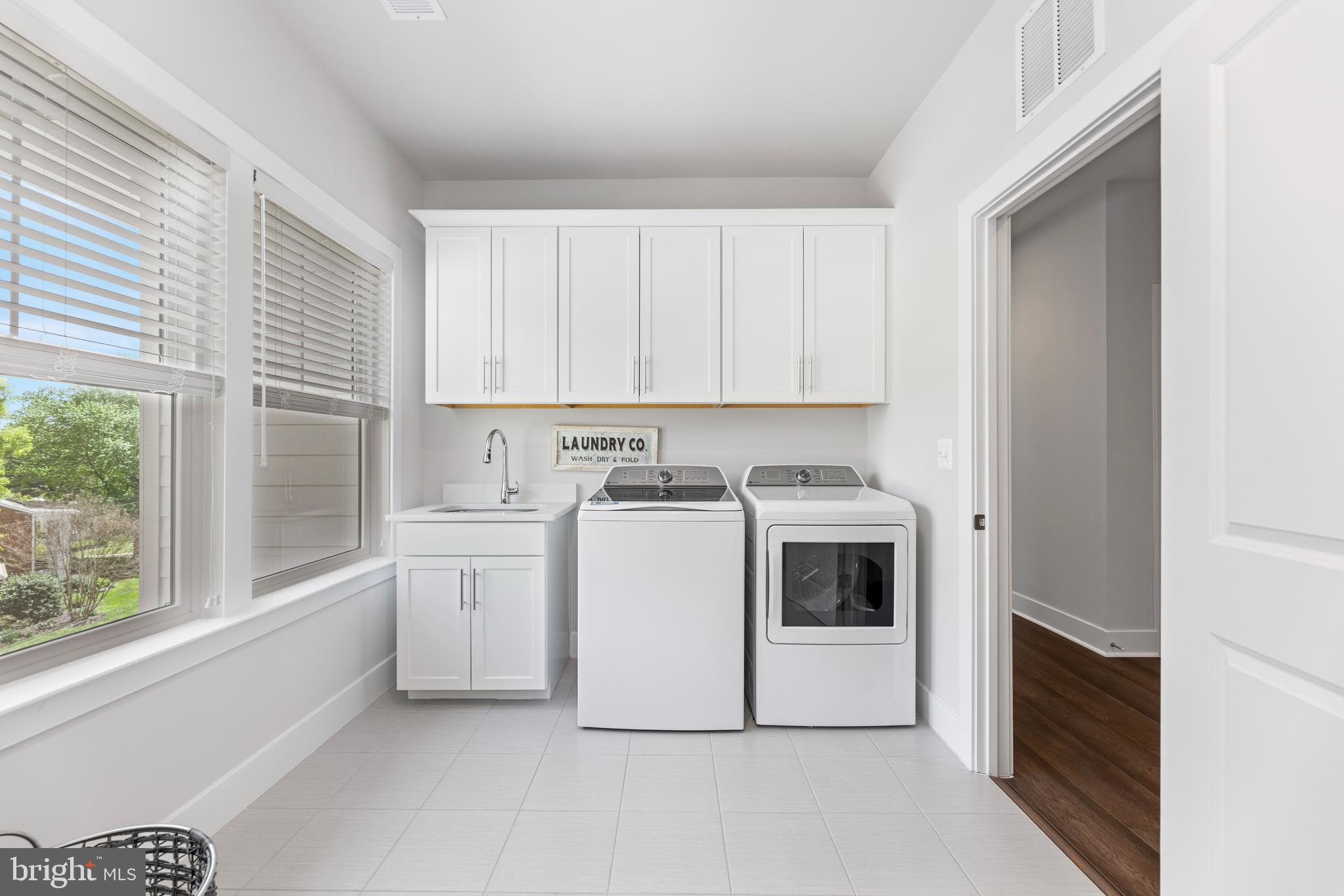 3812 N NELSON STREET