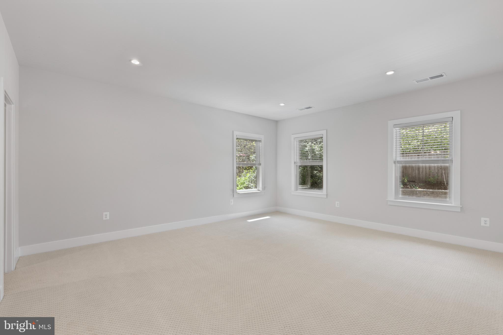 3812 N NELSON STREET