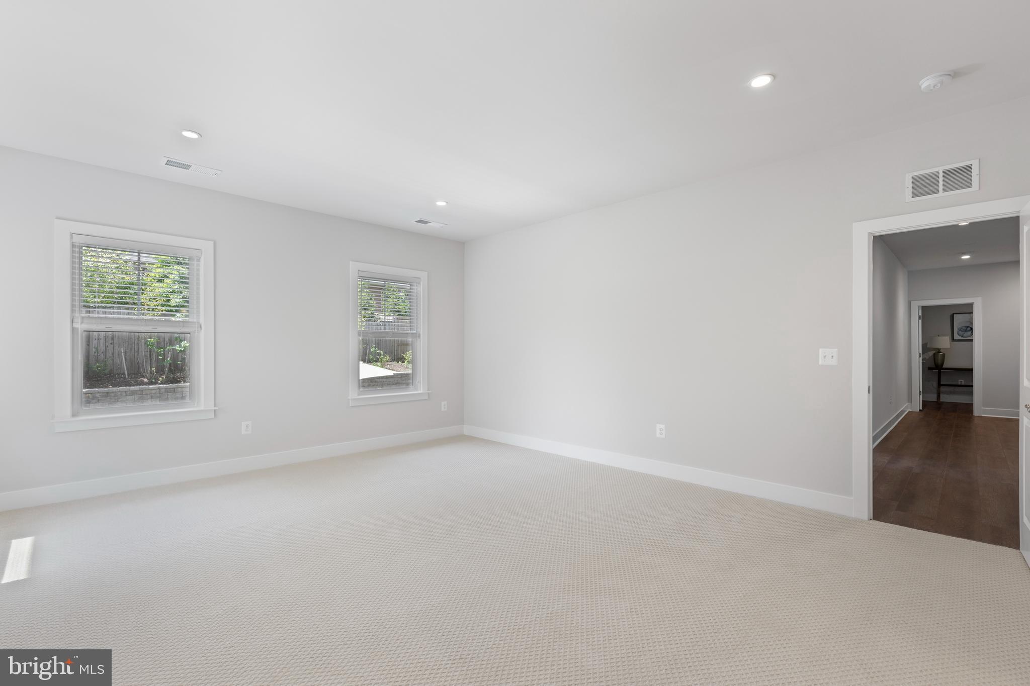 3812 N NELSON STREET