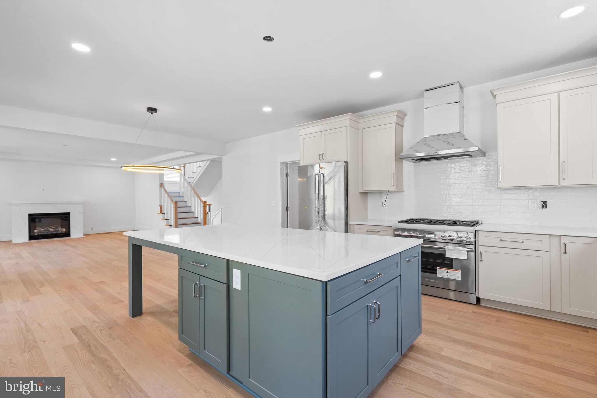5427 3RD STREET S