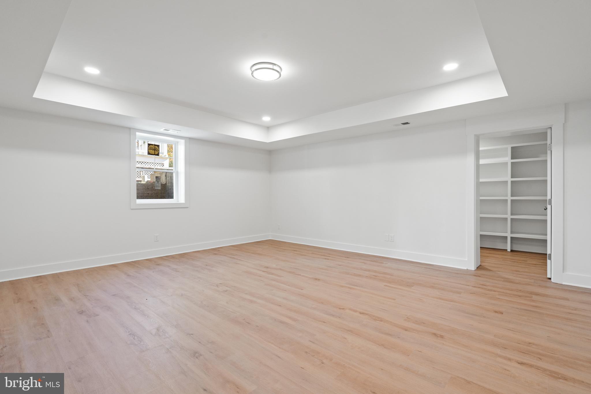 5427 3RD STREET S