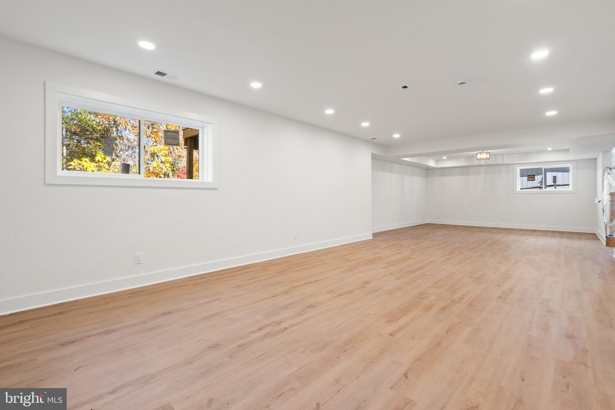 5427 3RD STREET S
