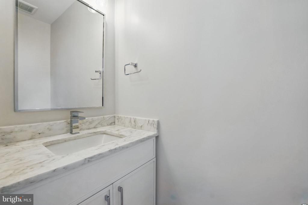 4610 17TH STREET N