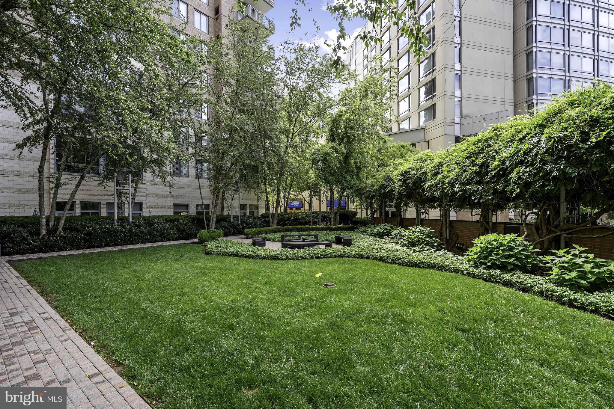 851 N GLEBE ROAD 1103