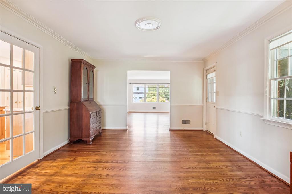 3529 N NOTTINGHAM STREET