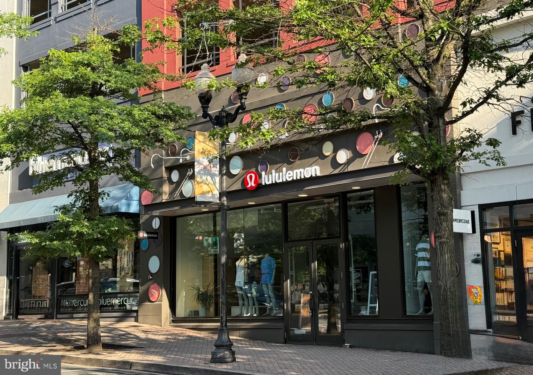 1728 QUEENS LANE 3-181