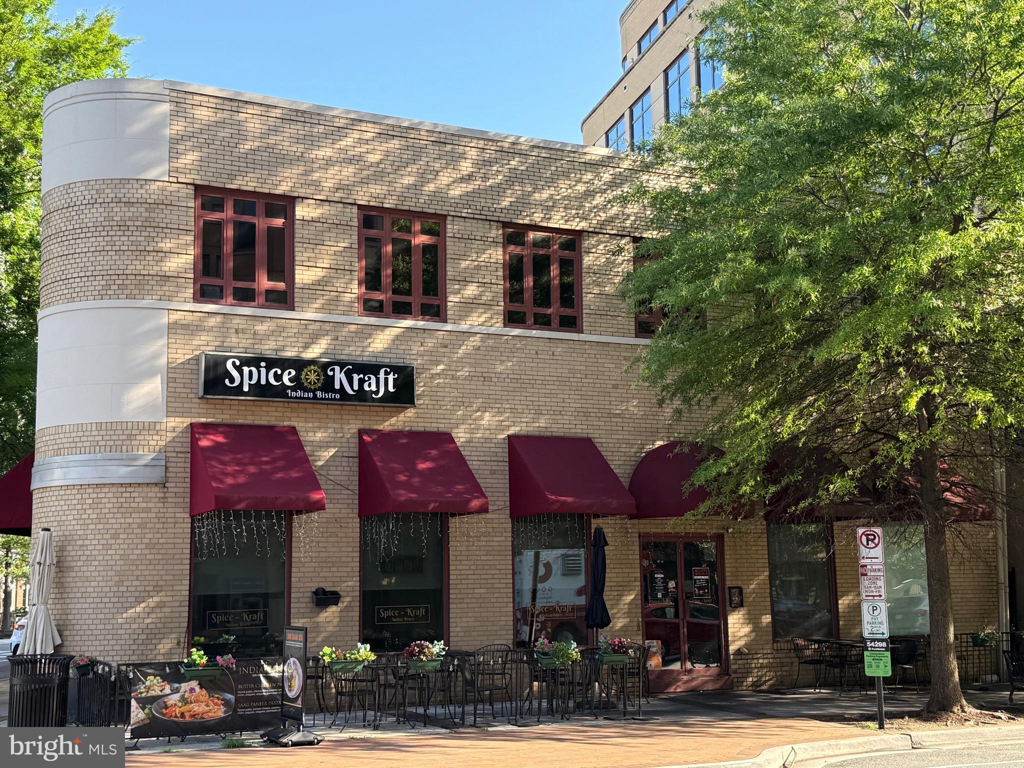 1728 QUEENS LANE 3-181