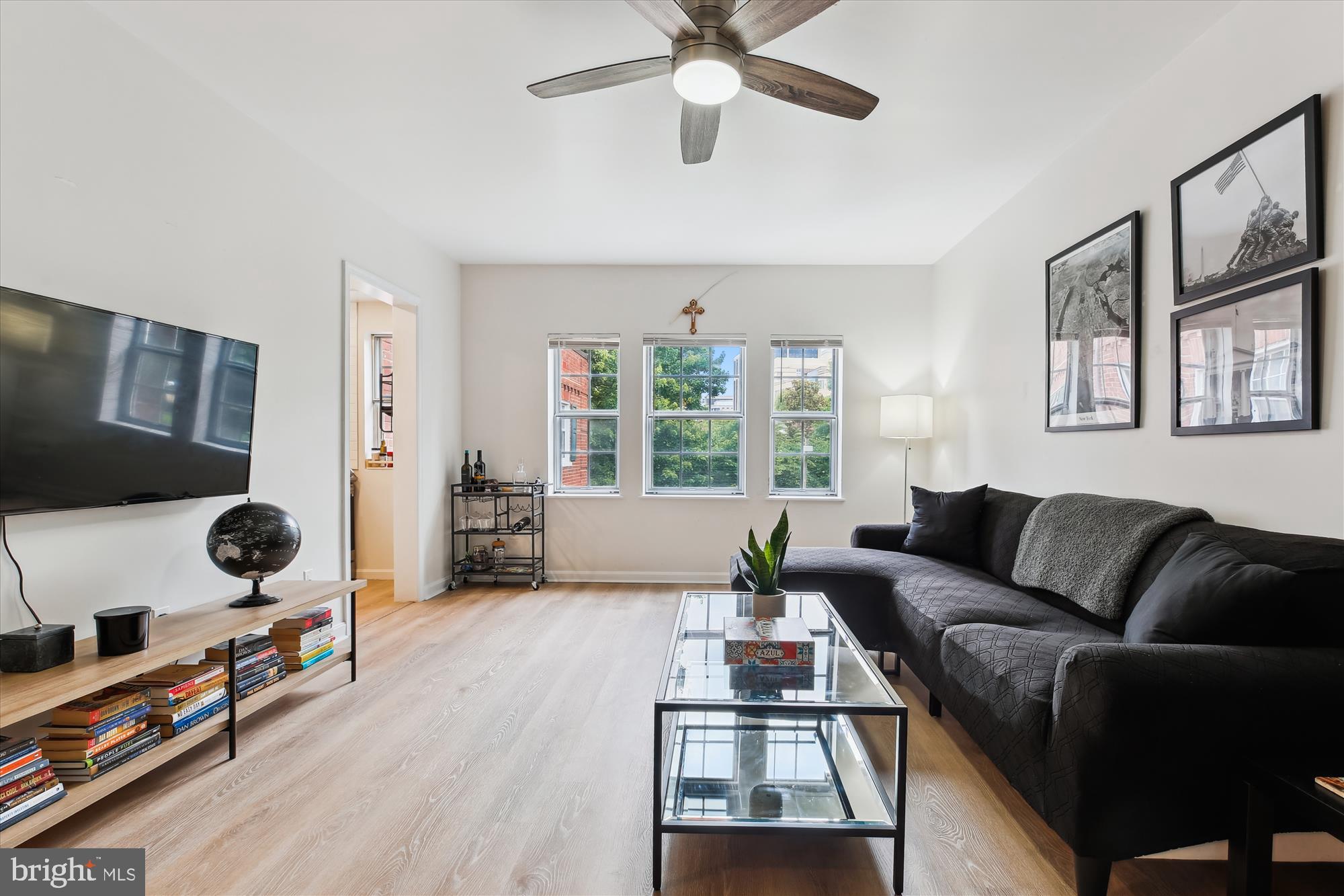 1728 QUEENS LANE 3-181