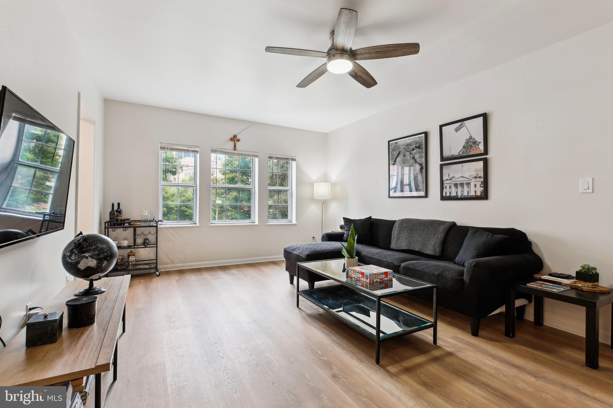 1728 QUEENS LANE 3-181