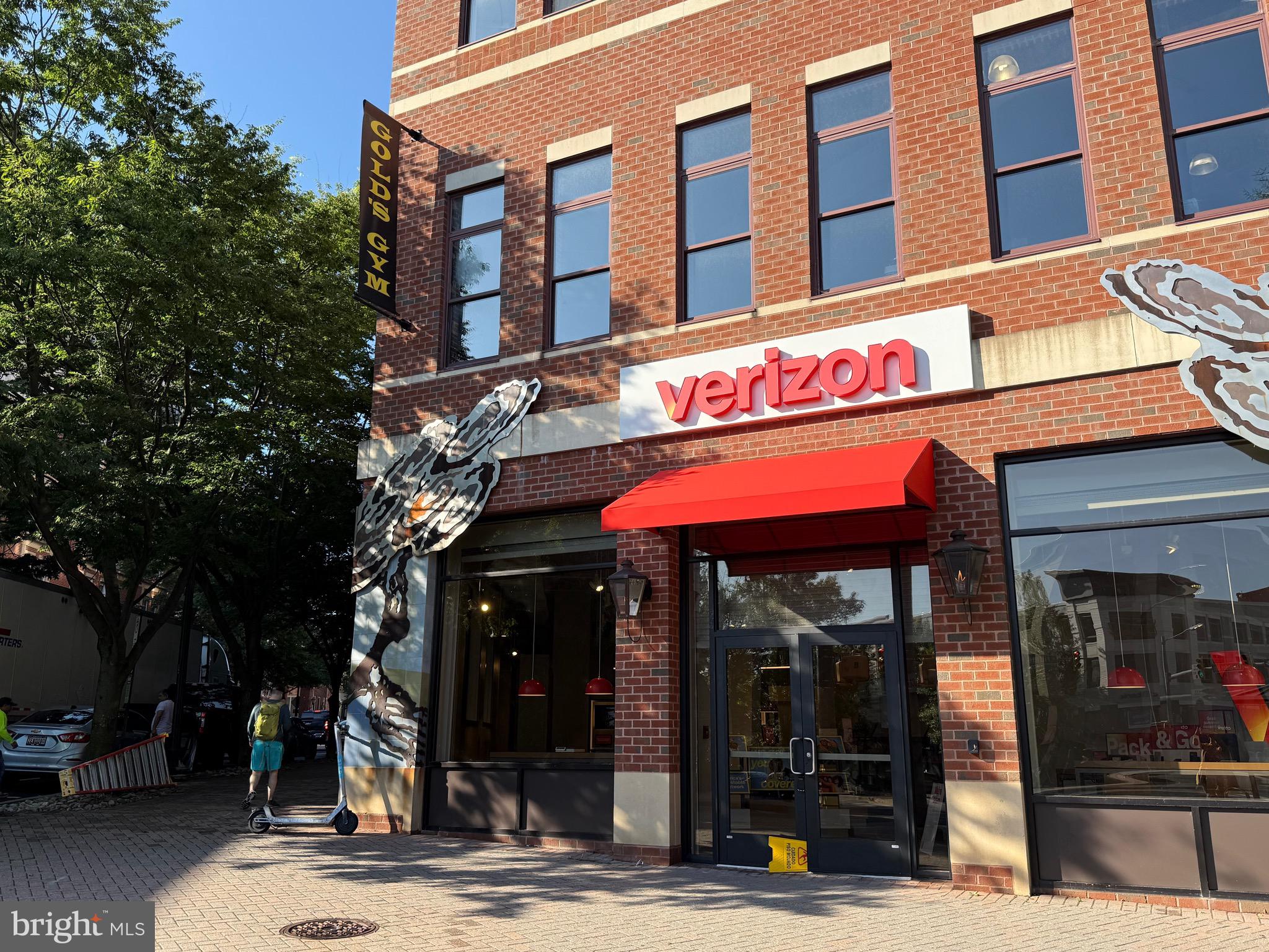 1728 QUEENS LANE 3-181