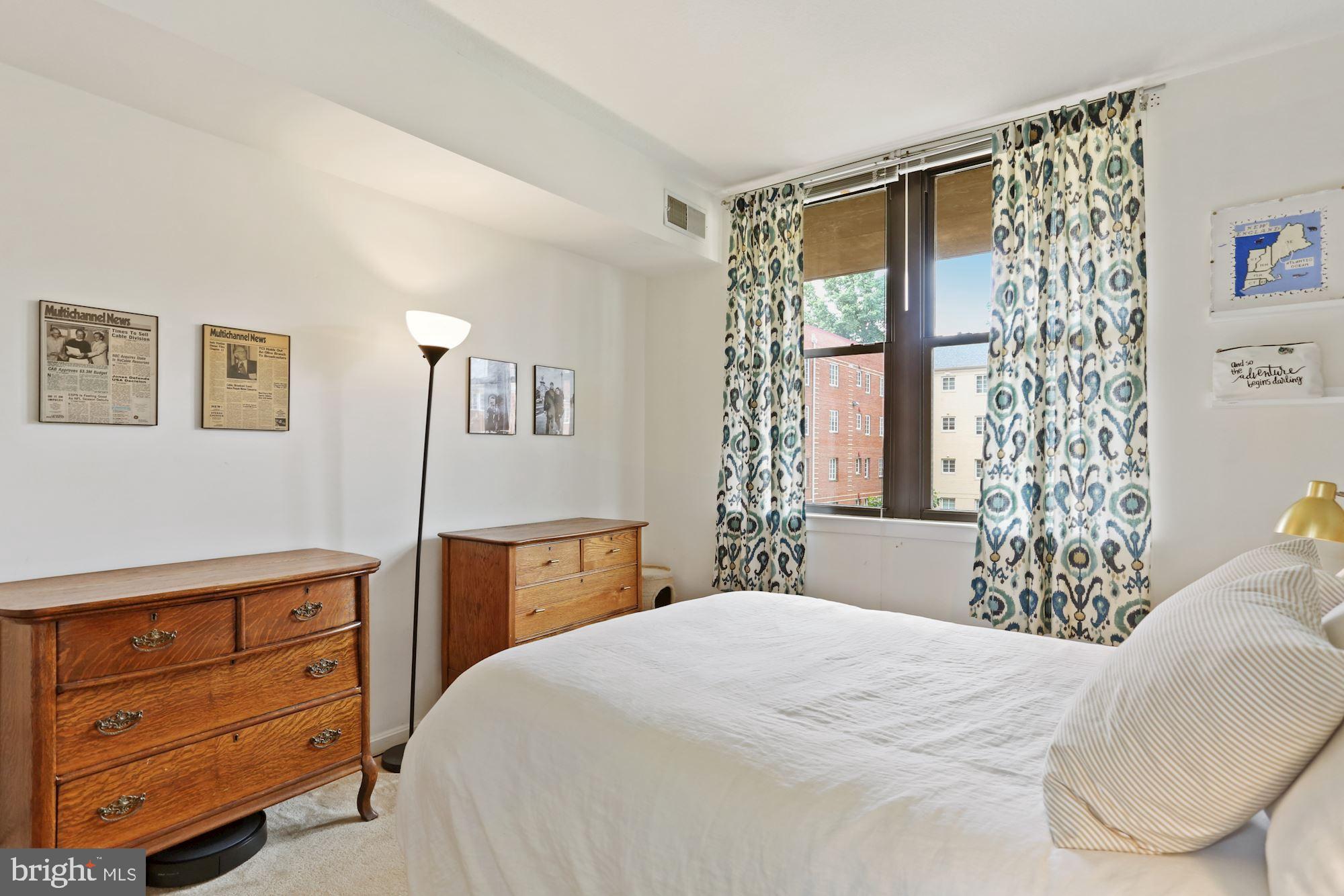 2220 FAIRFAX DRIVE 201