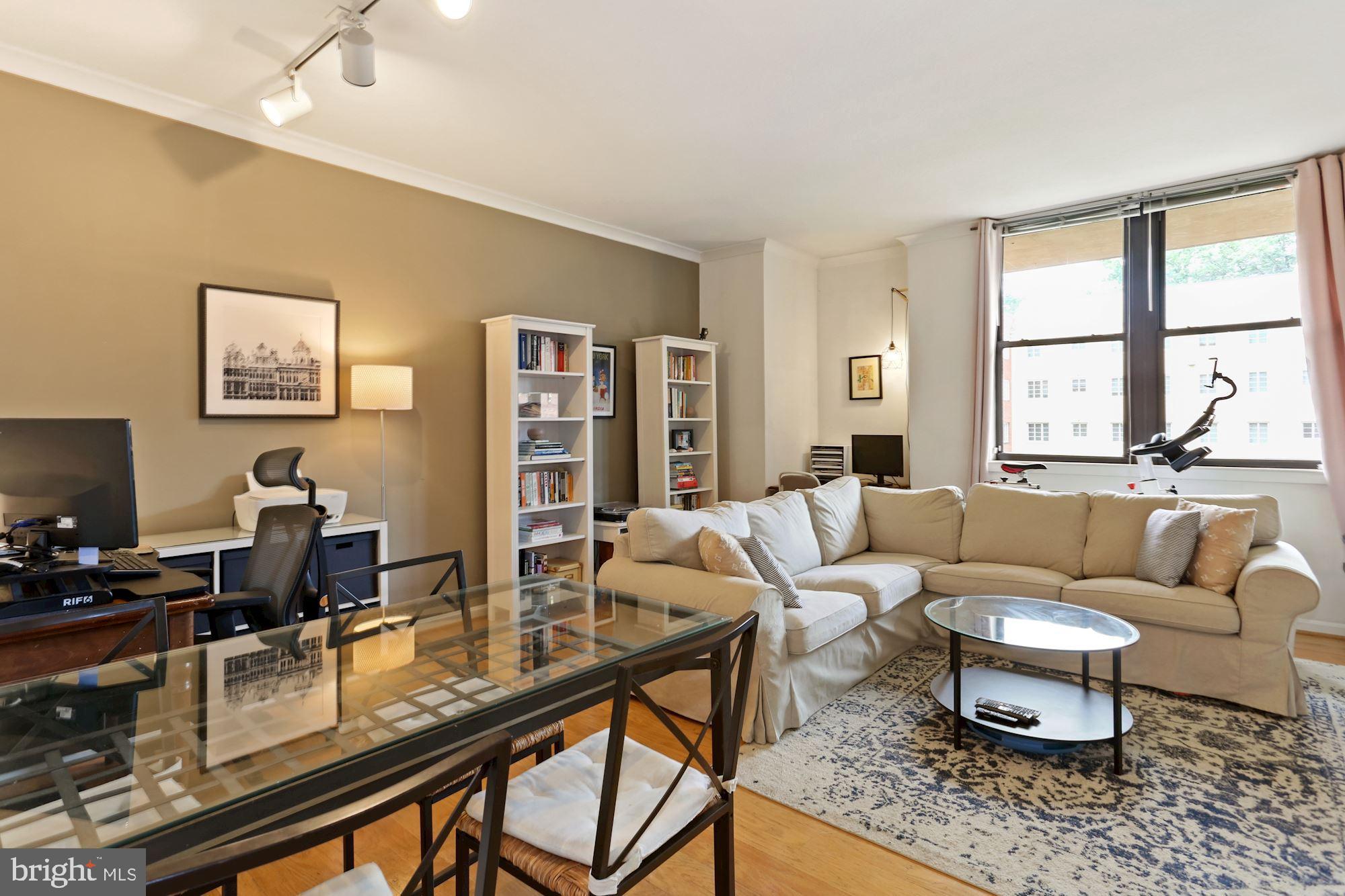 2220 FAIRFAX DRIVE 201