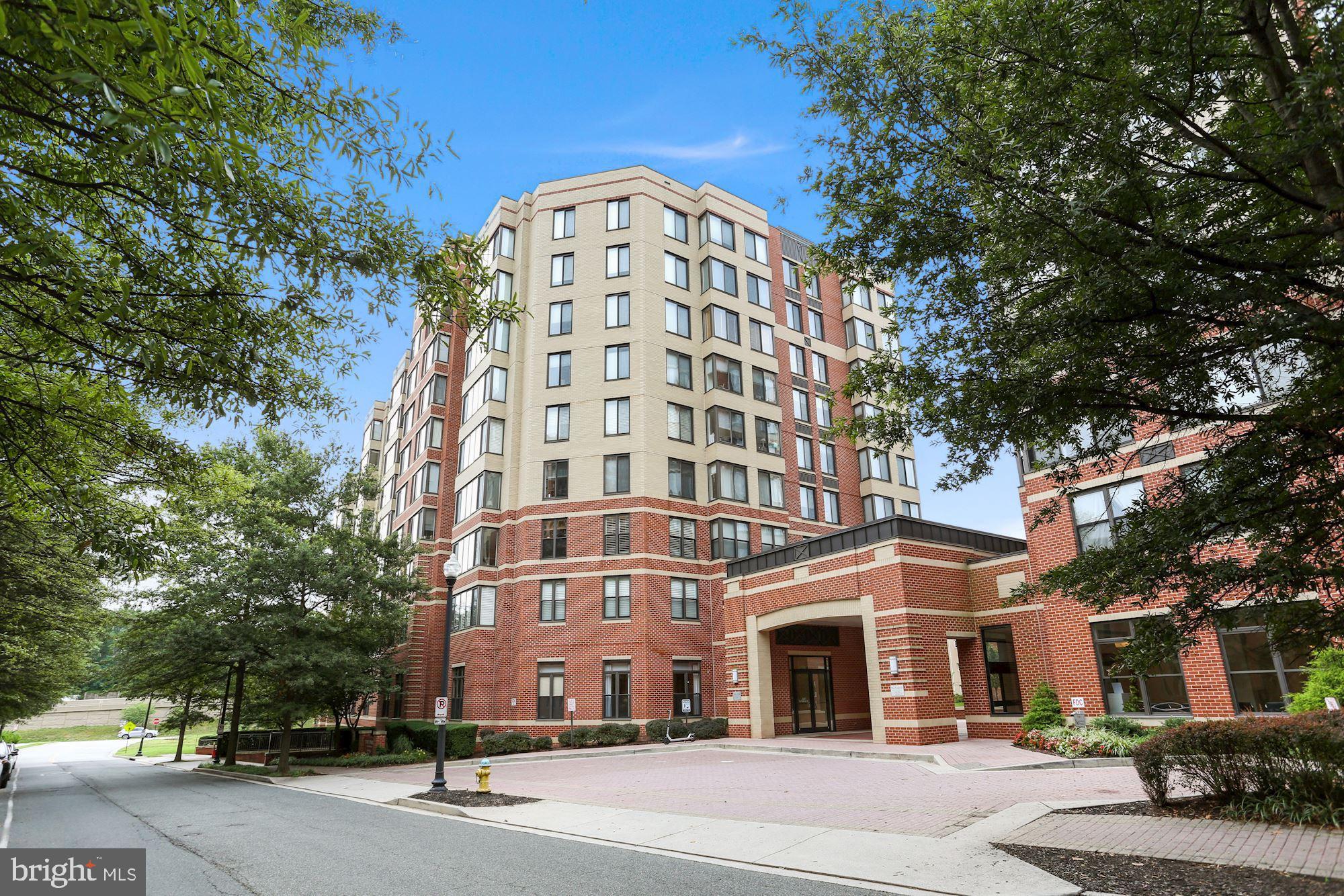 2220 FAIRFAX DRIVE 201