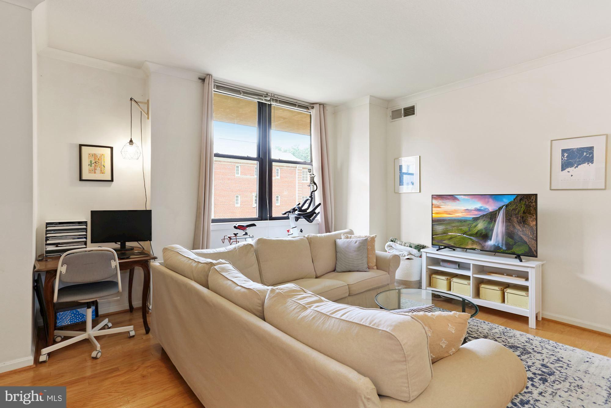 2220 FAIRFAX DRIVE 201