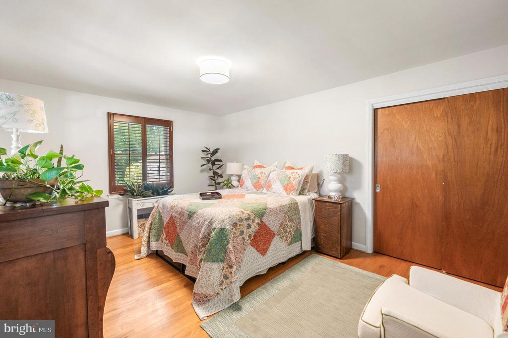 5114 14TH STREET N