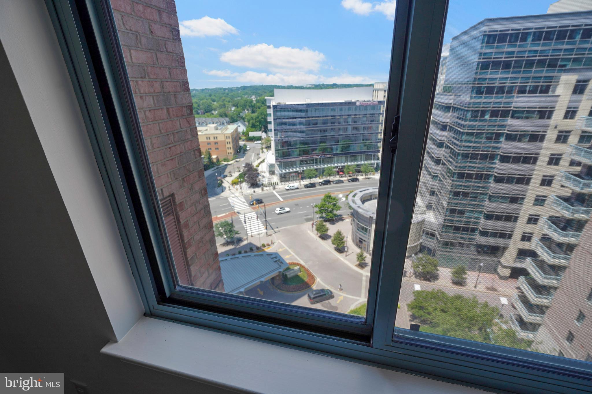 851 N GLEBE ROAD 1304