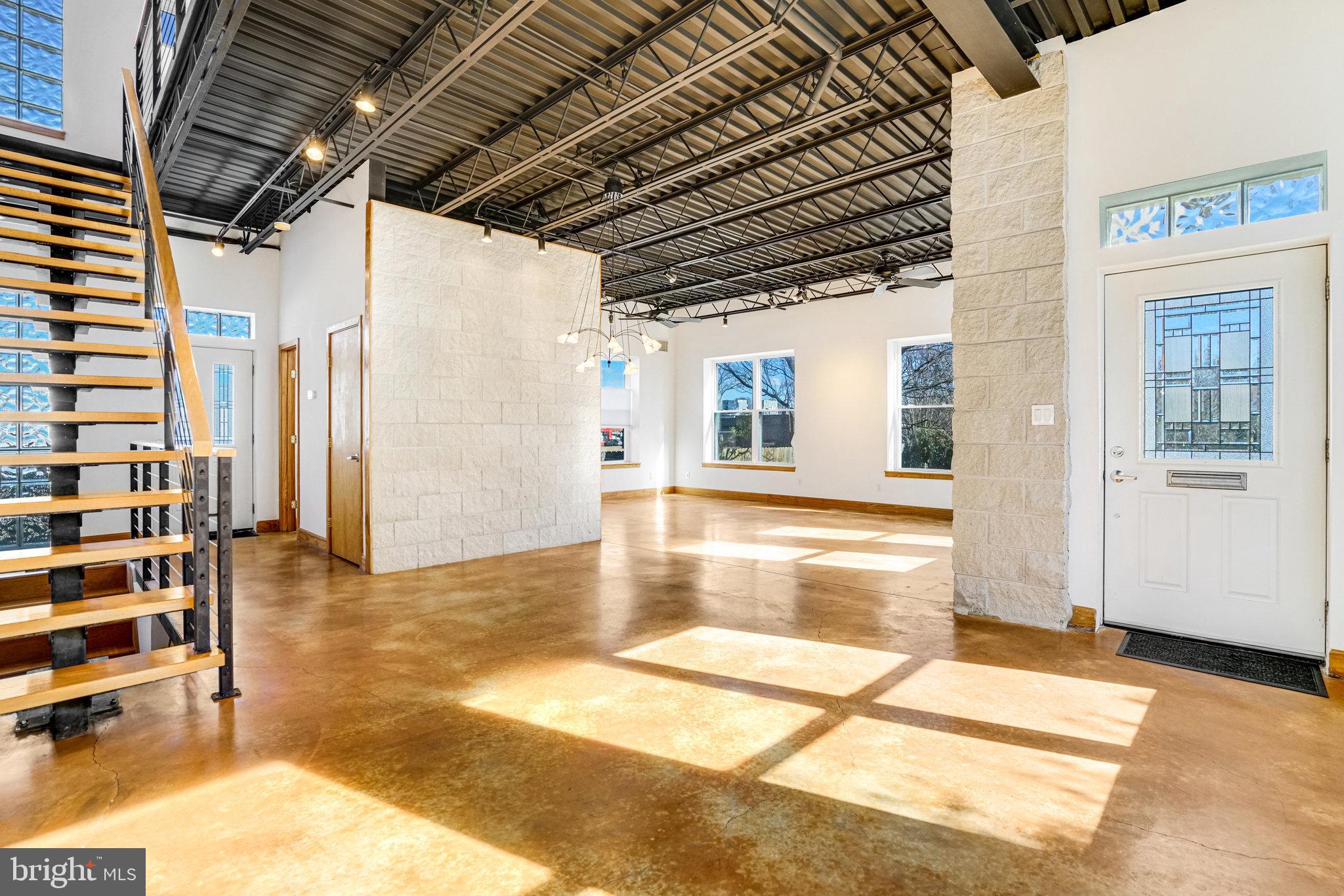 2222 N EMERSON STREET