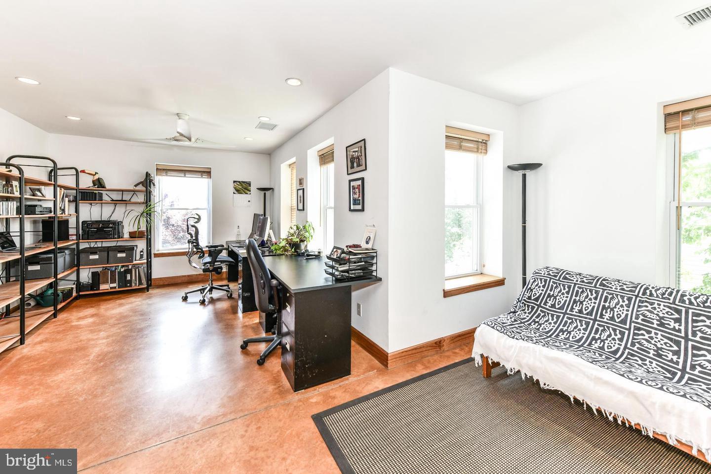 2222 N EMERSON STREET