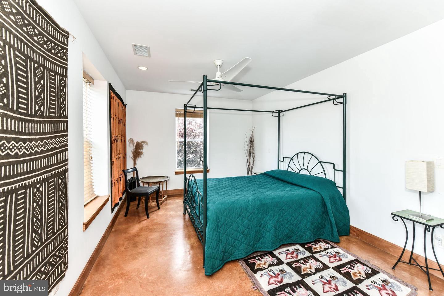 2222 N EMERSON STREET