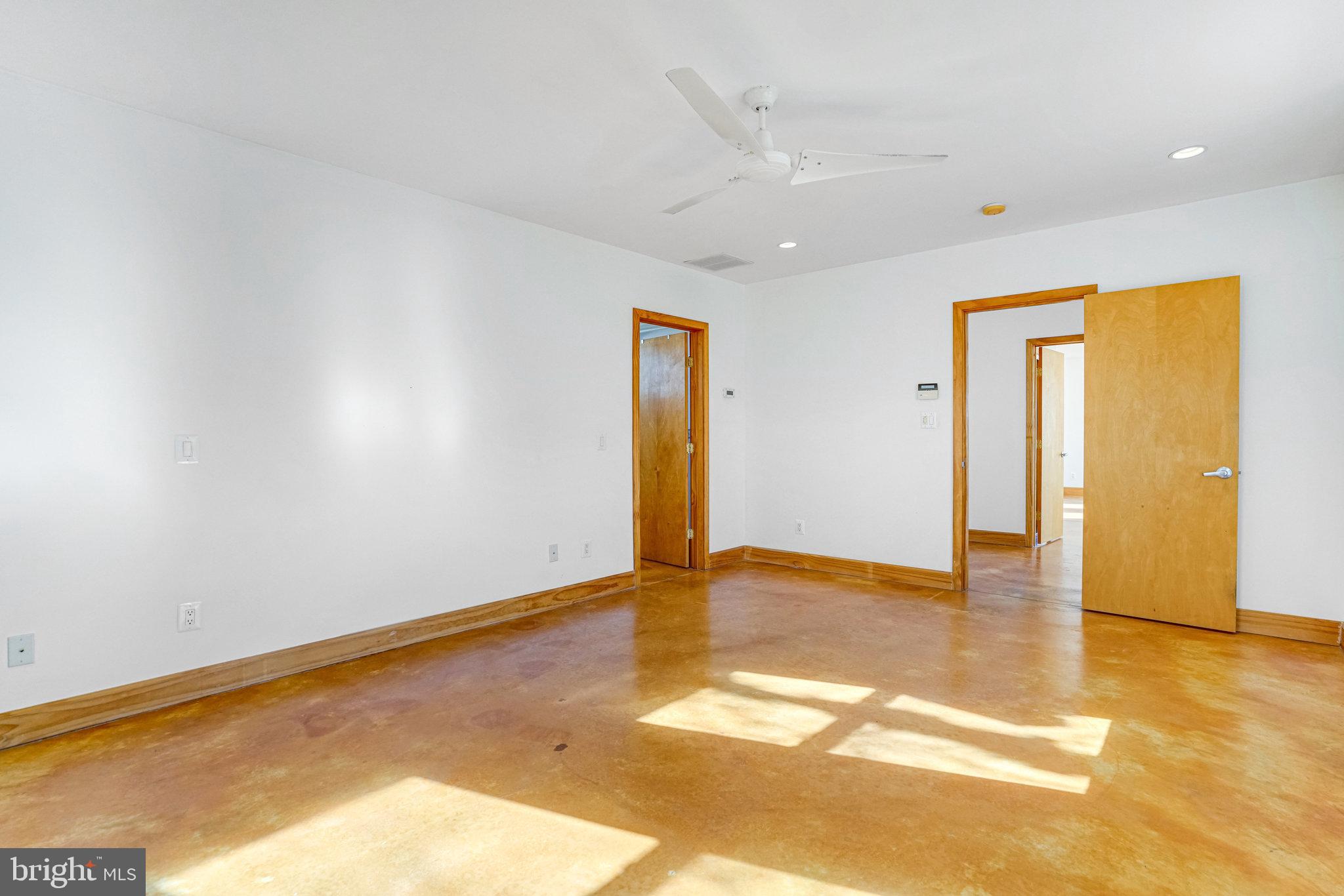 2222 N EMERSON STREET