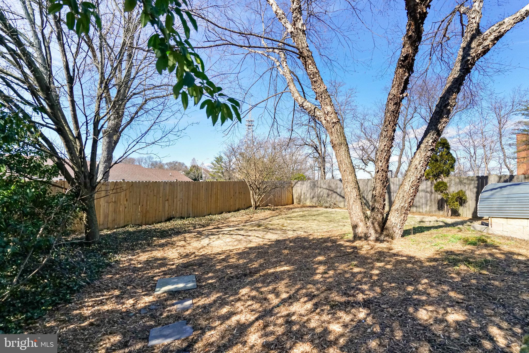 2222 N EMERSON STREET