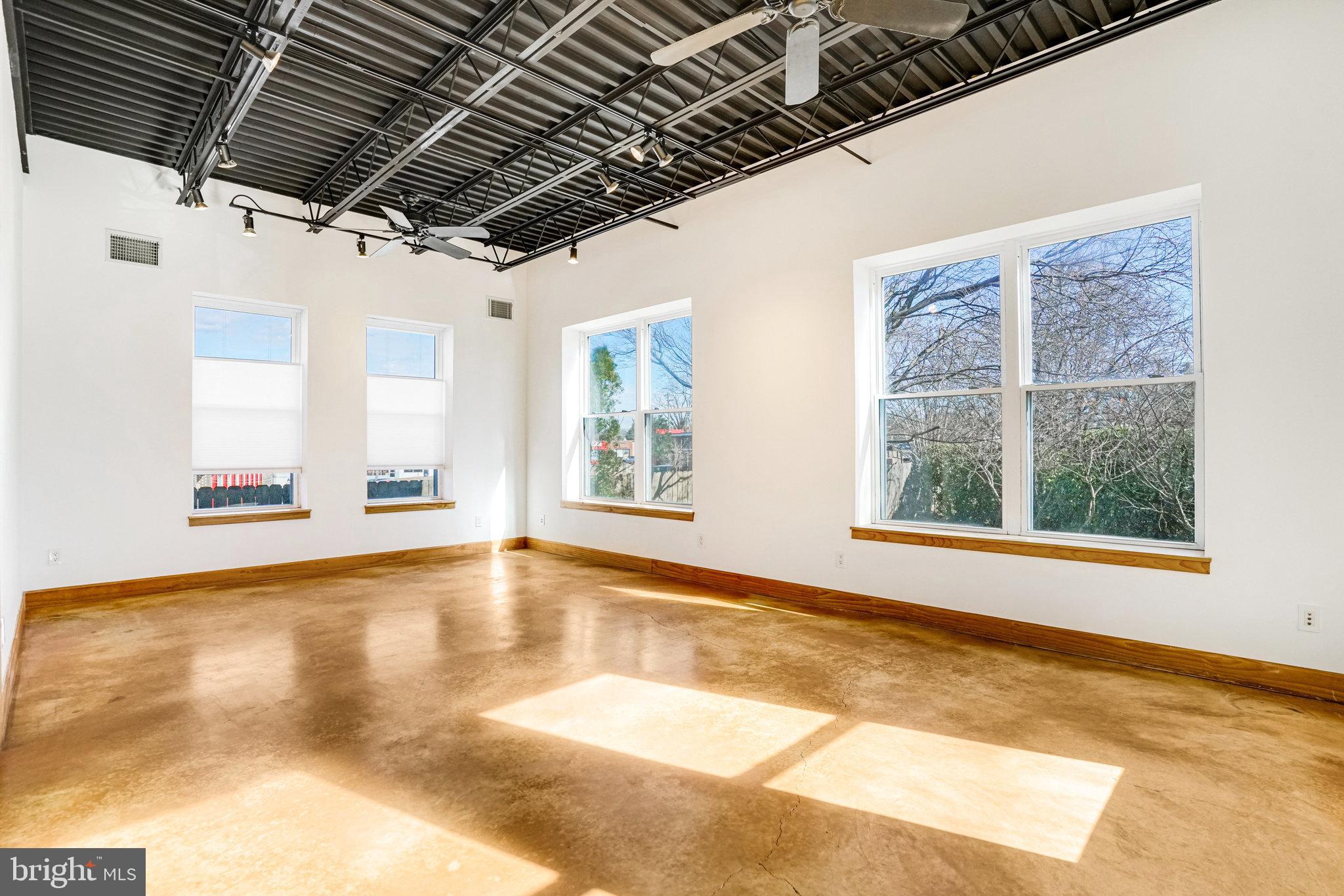 2222 N EMERSON STREET