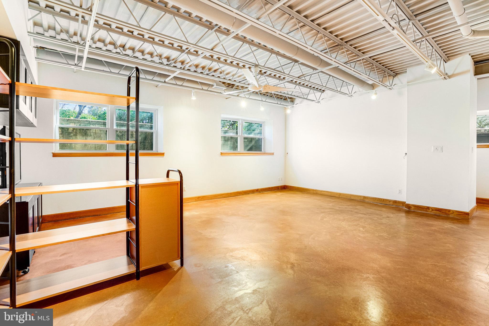 2222 N EMERSON STREET