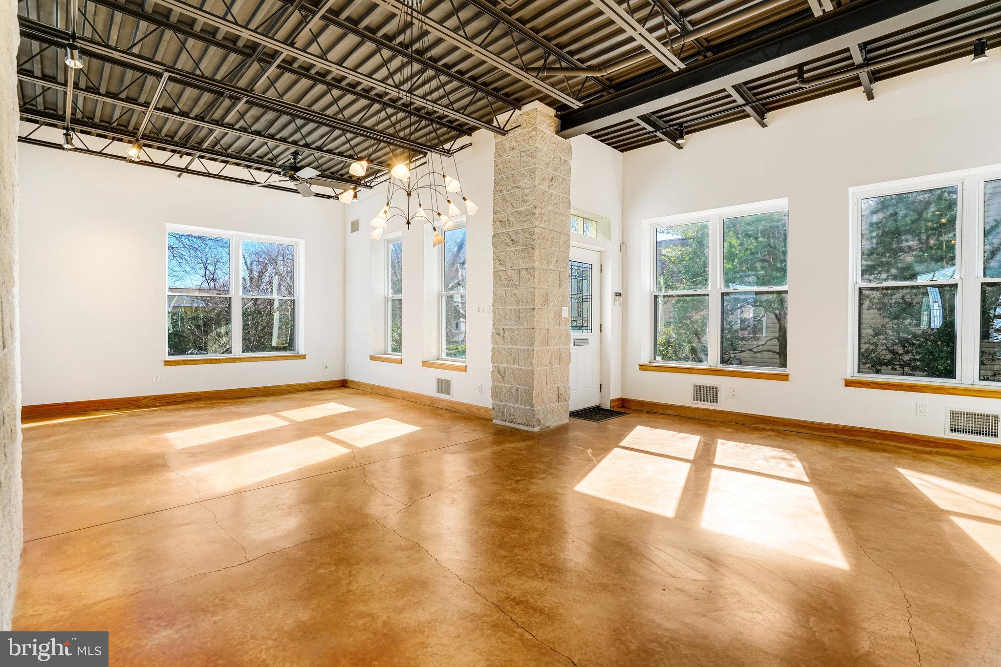 2222 N EMERSON STREET