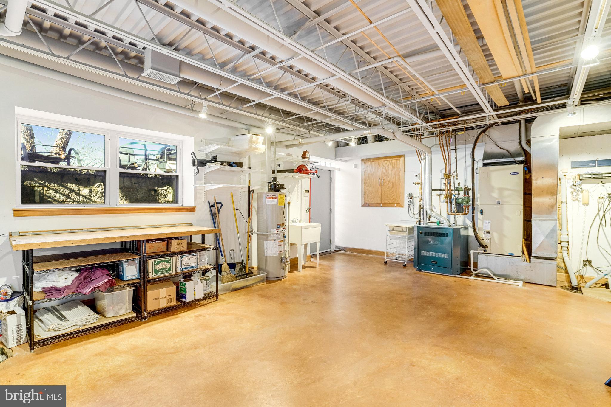 2222 N EMERSON STREET