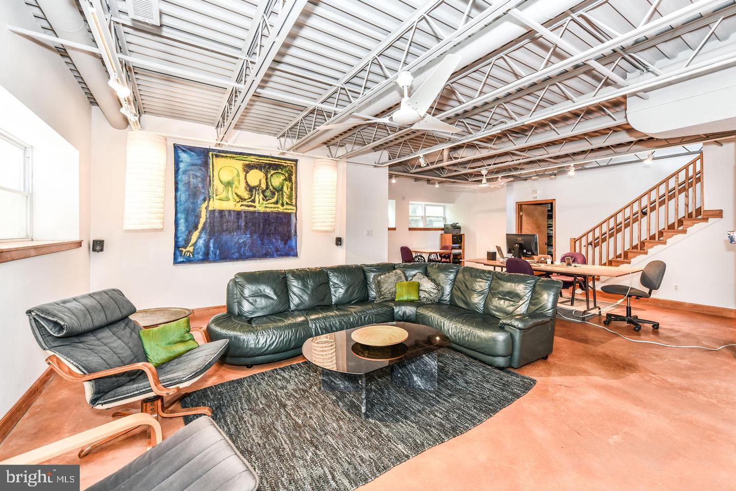 2222 N EMERSON STREET