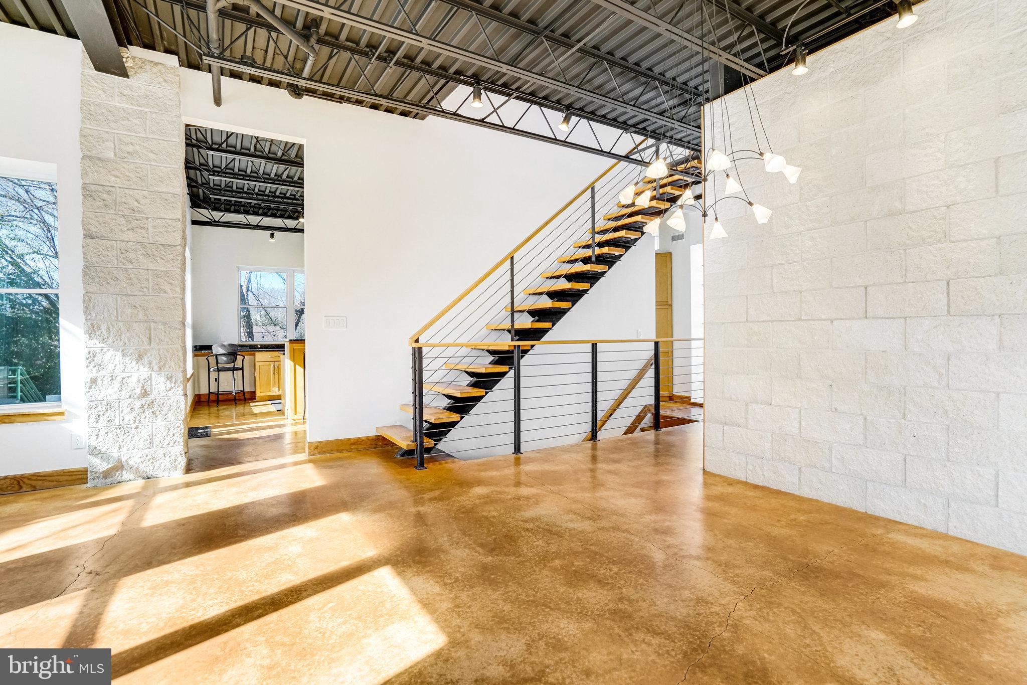 2222 N EMERSON STREET