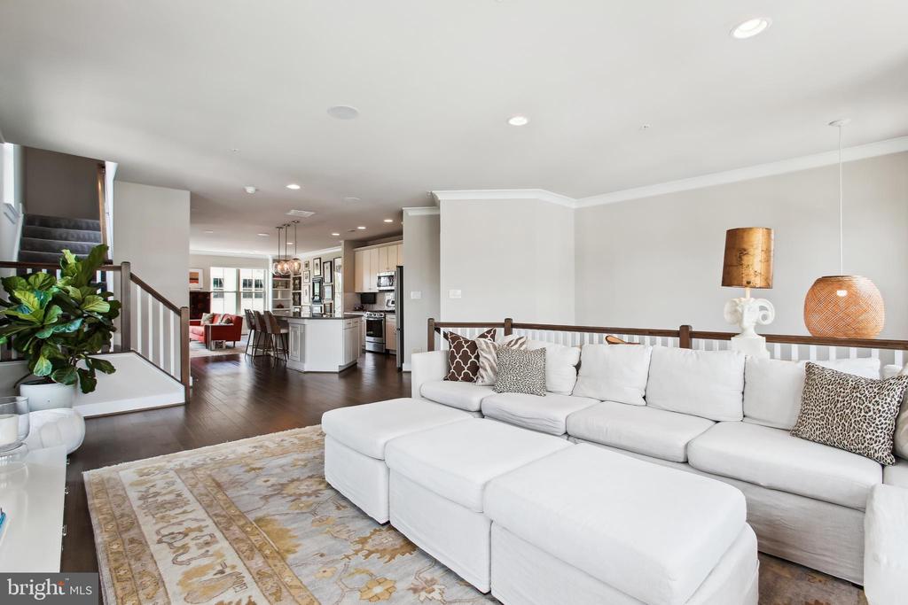 1302 S. ROLFE STREET