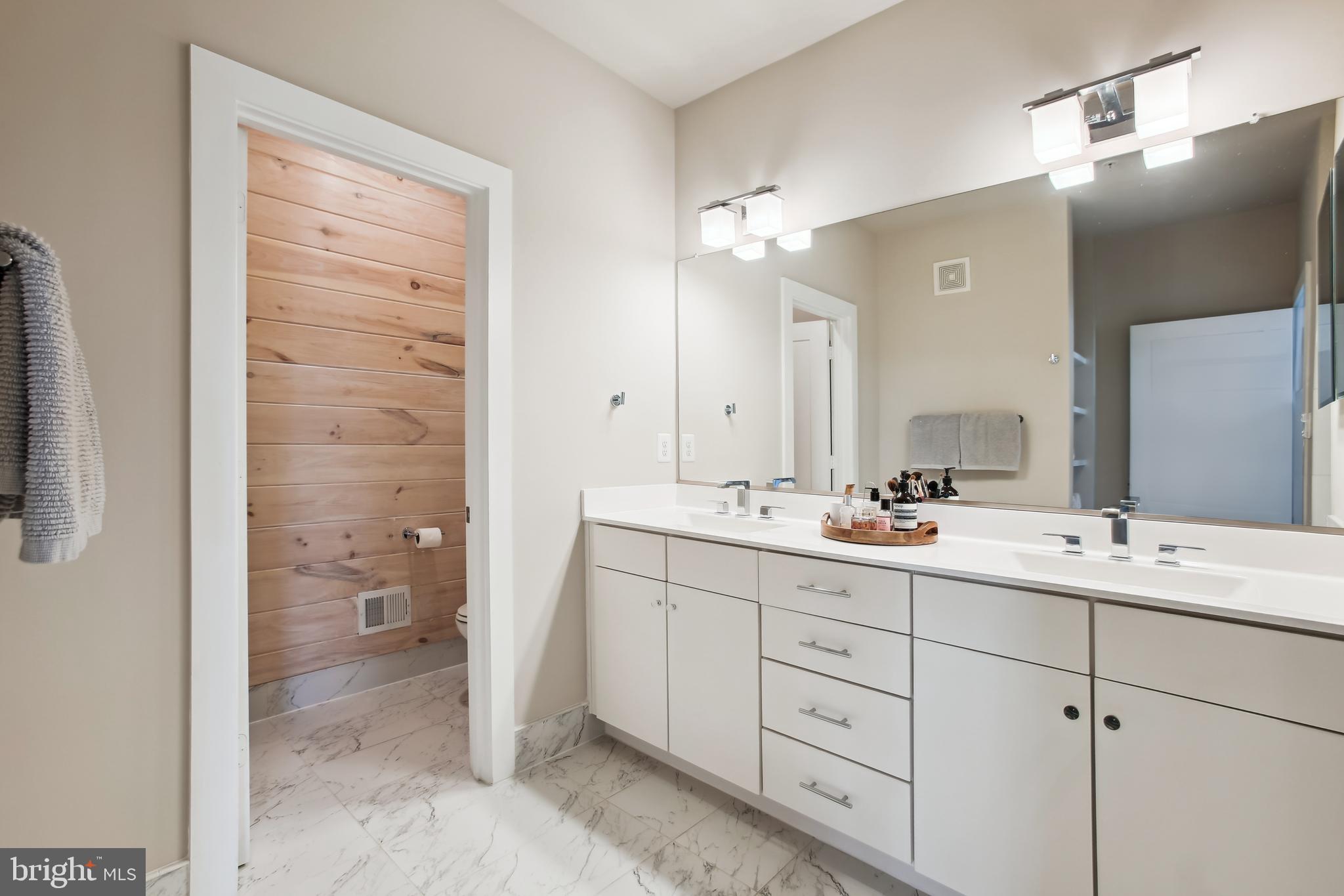 1302 S. ROLFE STREET