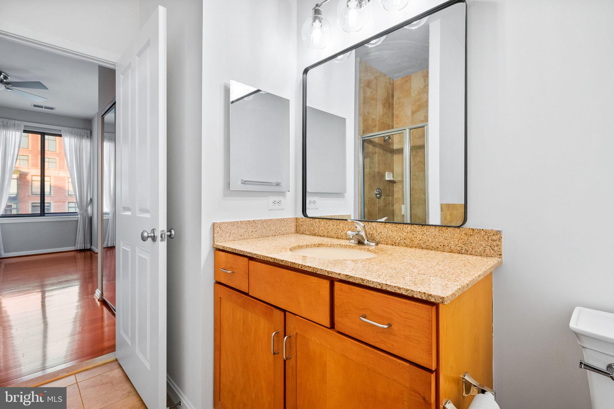 2220 FAIRFAX DRIVE PH07