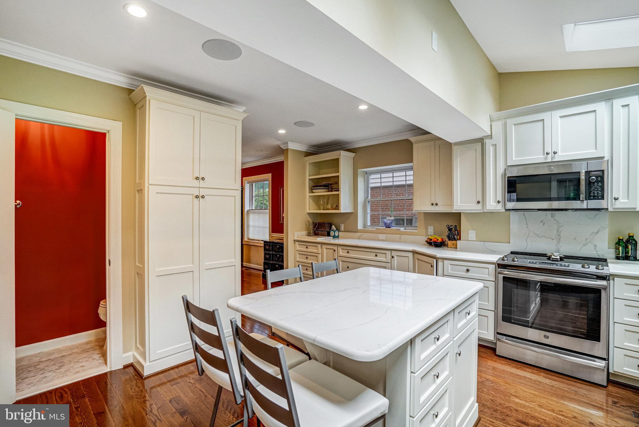 3110 17TH STREET N