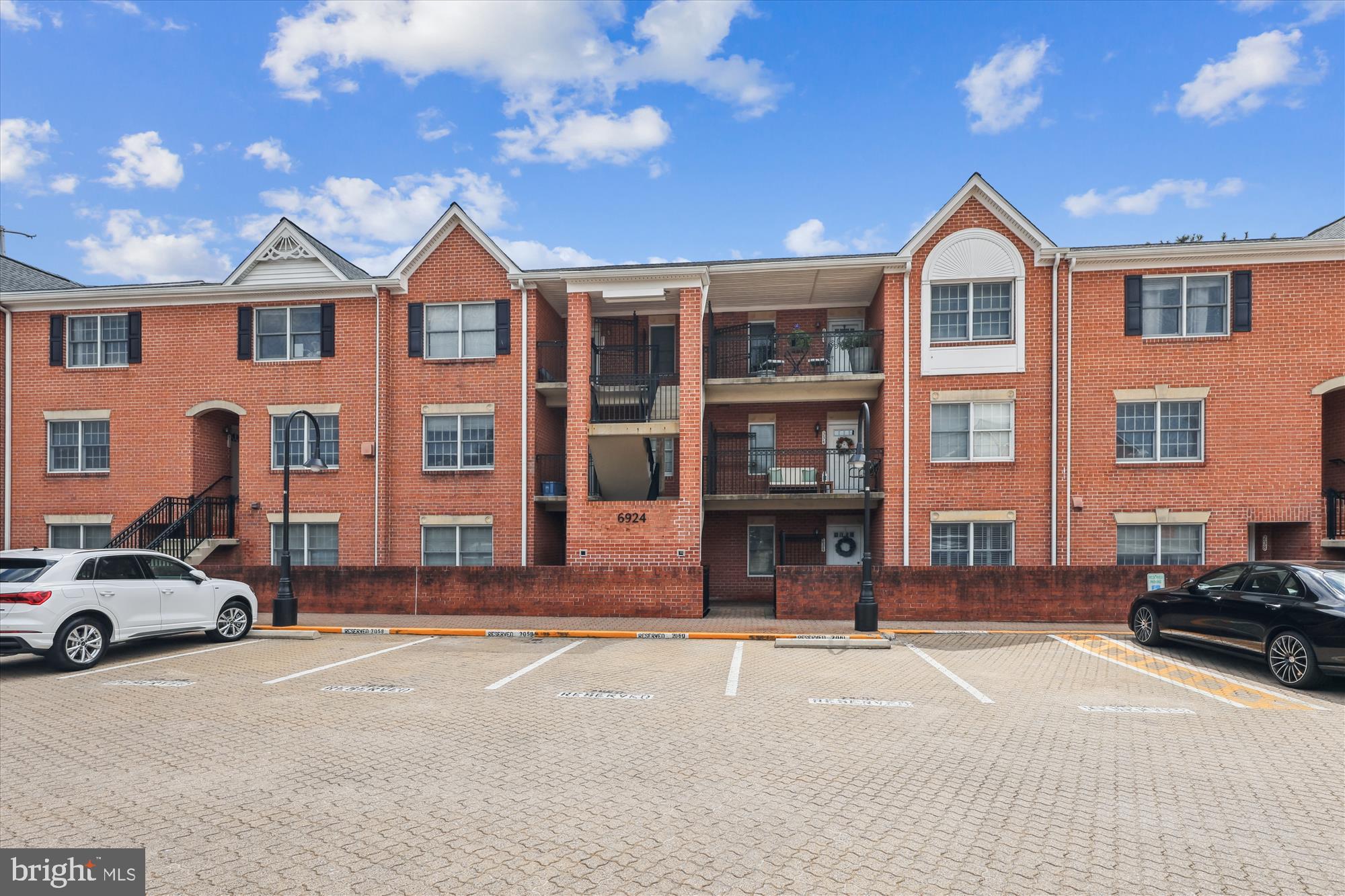 6924 FAIRFAX DRIVE 114