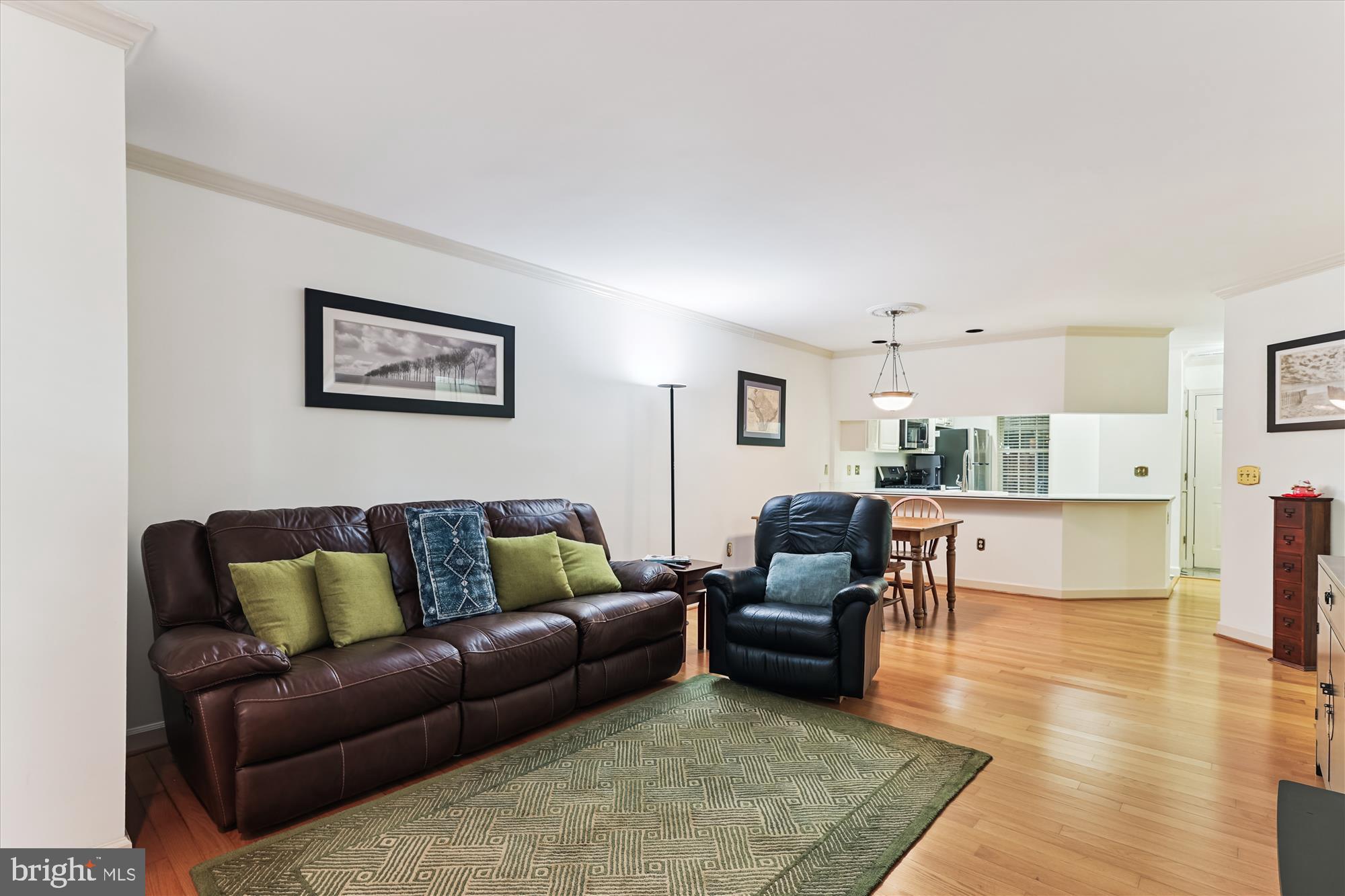 6924 FAIRFAX DRIVE 114