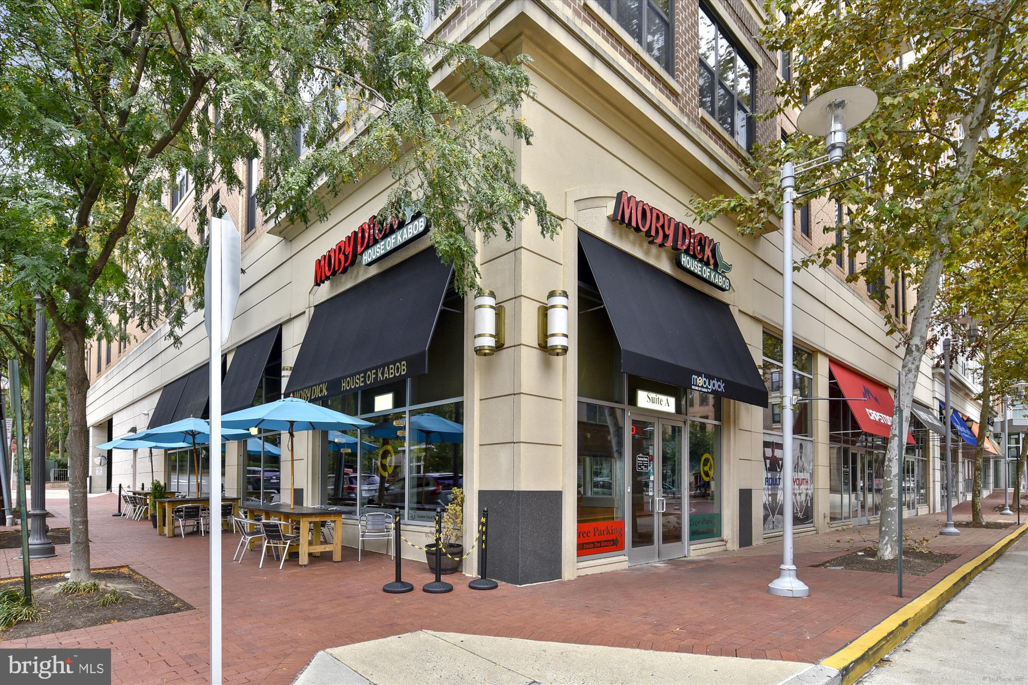 6924 FAIRFAX DRIVE 114