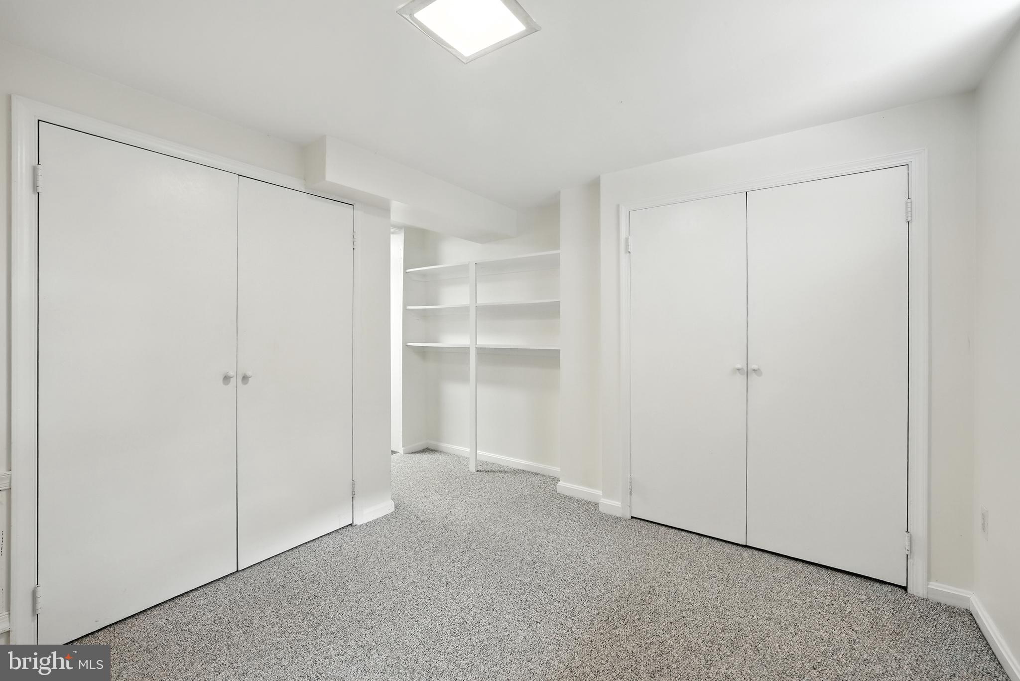 2313 N WAKEFIELD STREET