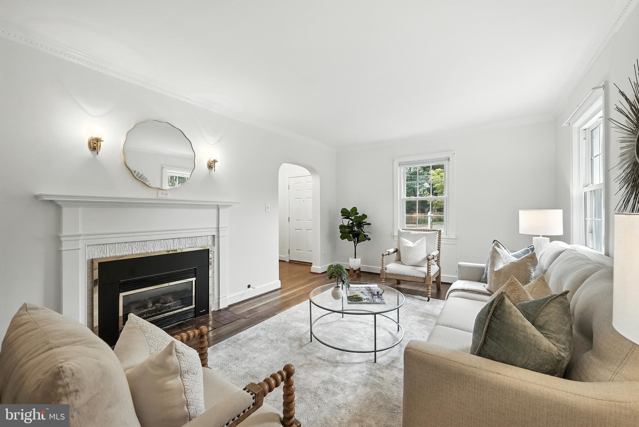 2313 N WAKEFIELD STREET