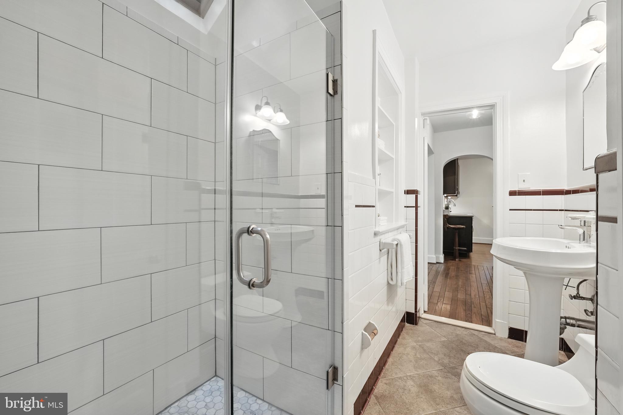 2313 N WAKEFIELD STREET