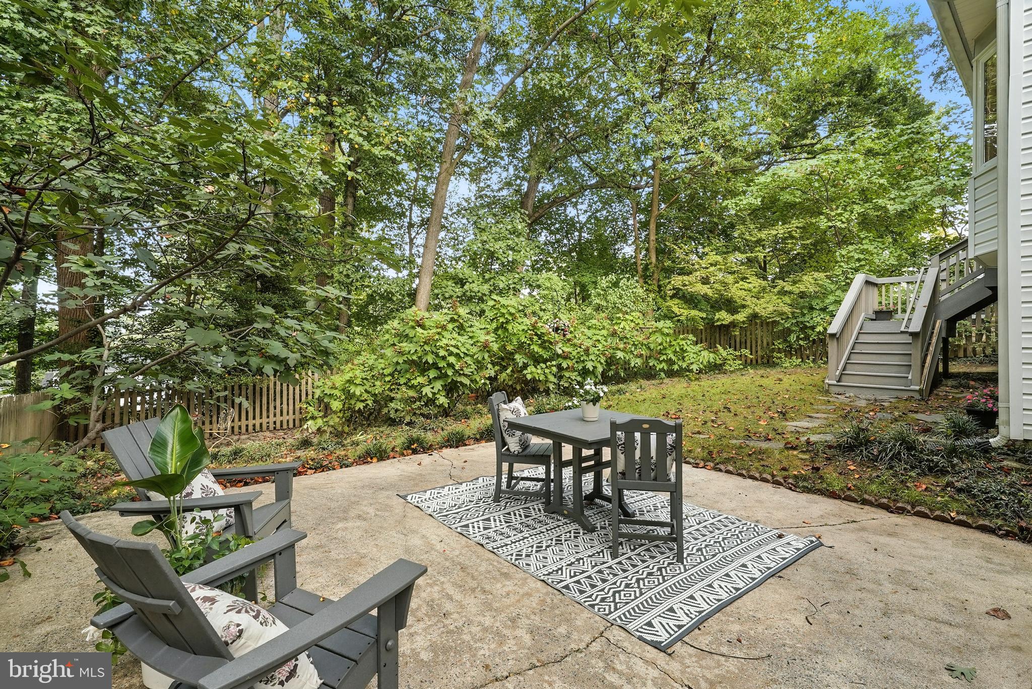 2313 N WAKEFIELD STREET