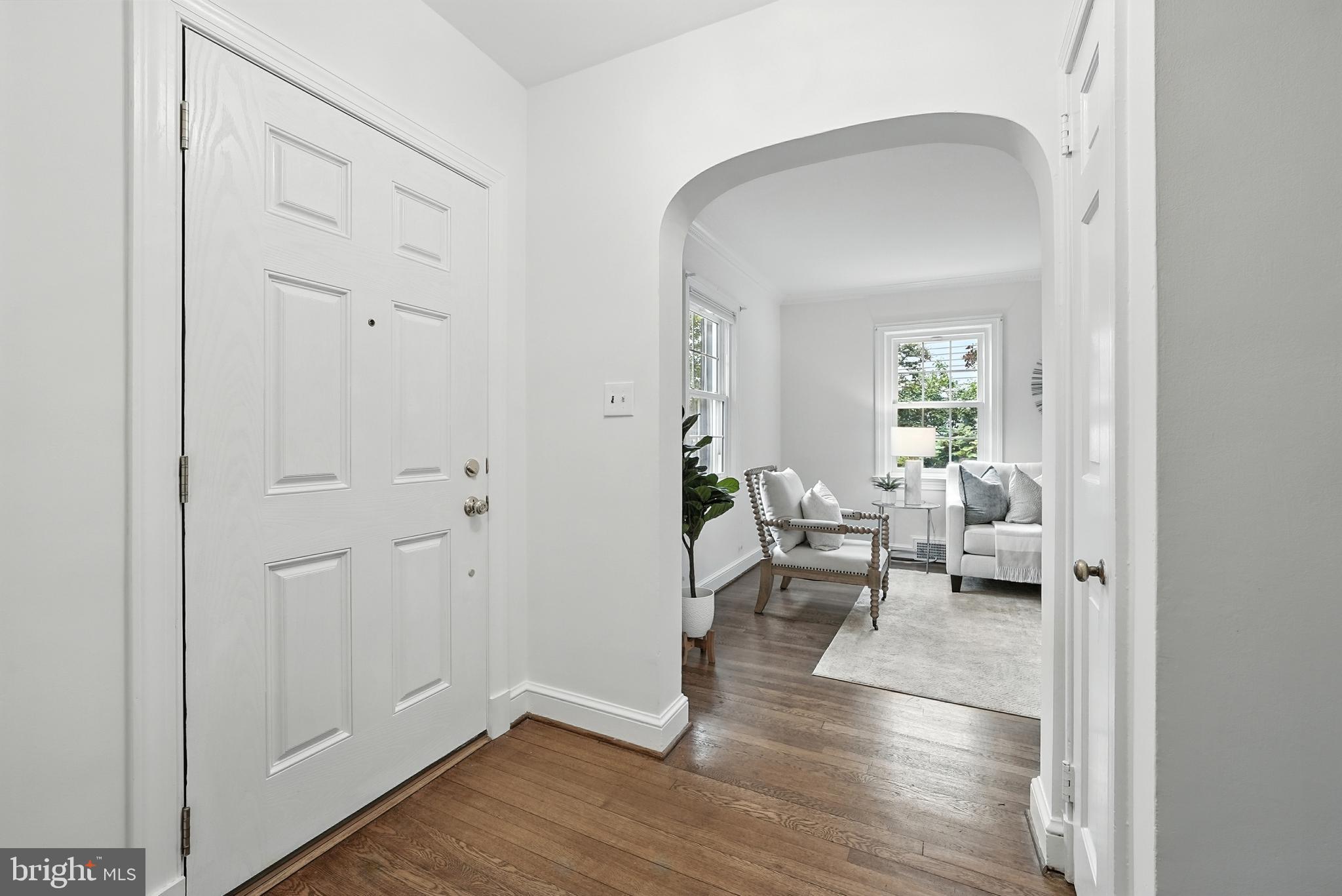 2313 N WAKEFIELD STREET