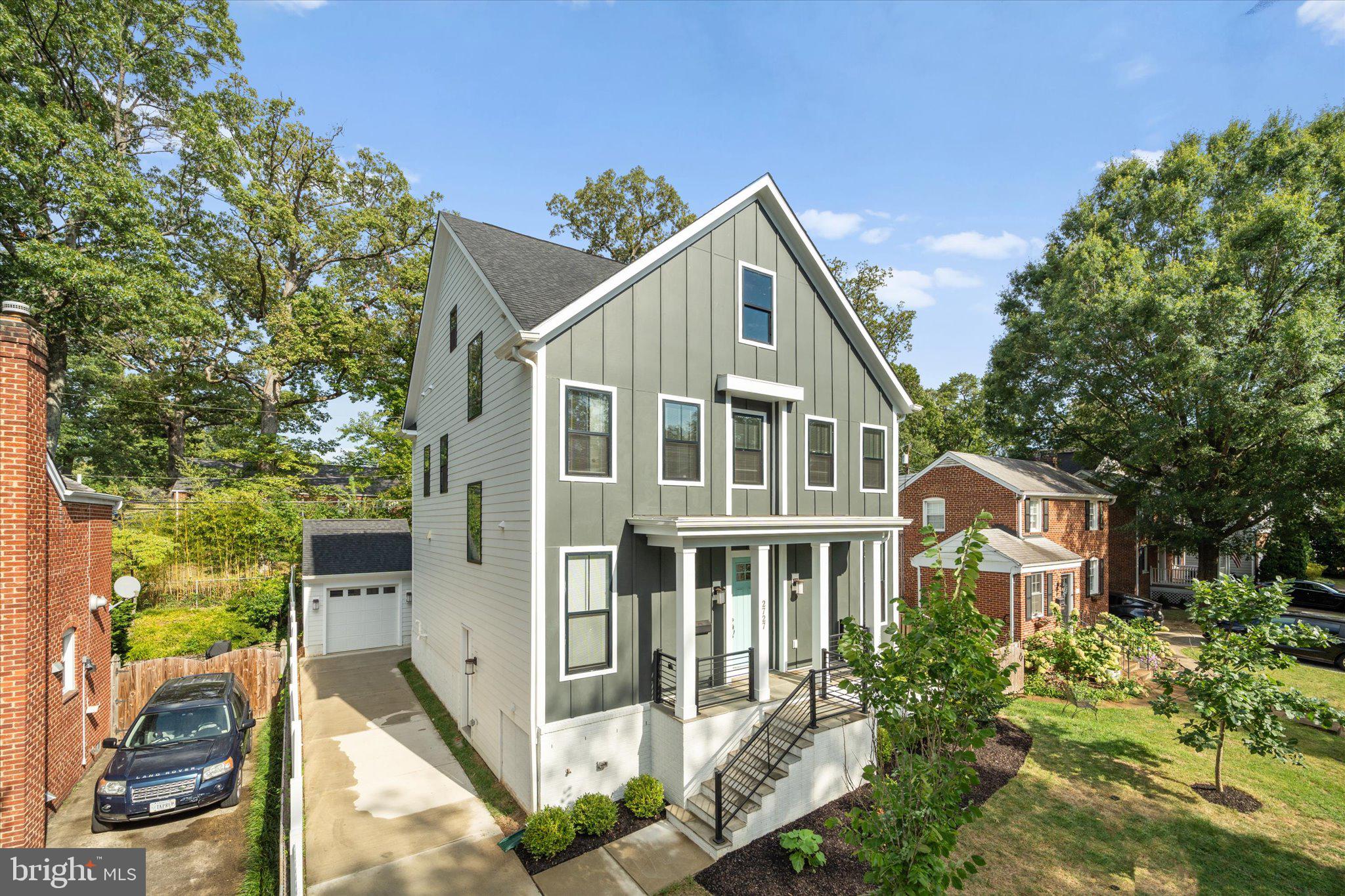 2727 N GEORGE MASON DRIVE